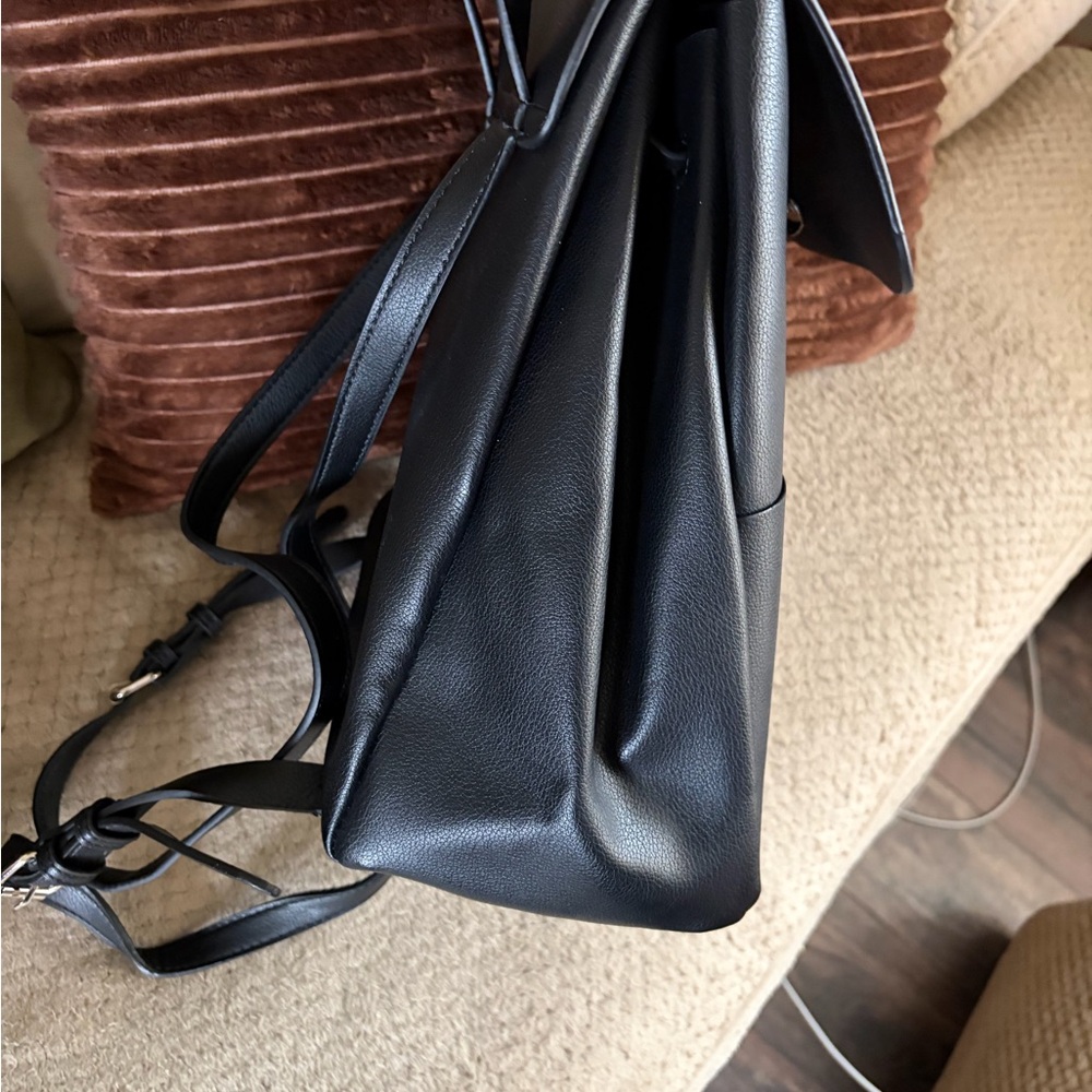 Zara Backpack - Picture 5 of 6